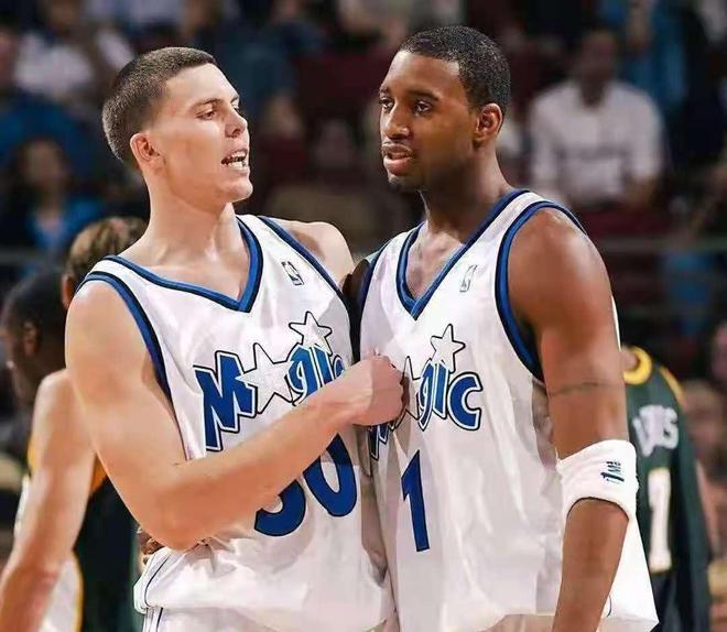 葡体中场的 葡体中场的