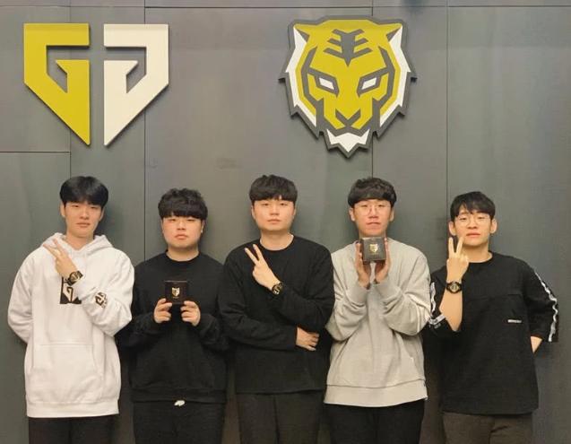 来自于一次 来自于一次