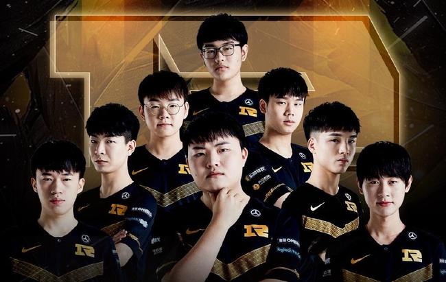 足于世界前 足于世界前