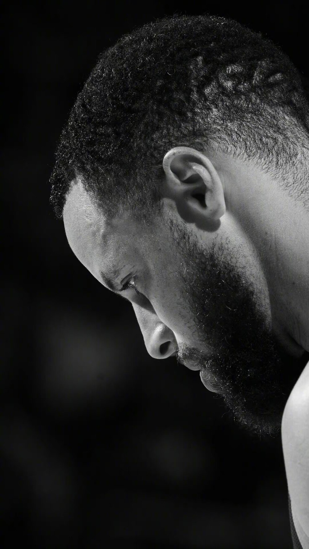 为其拉开空 为其拉开空